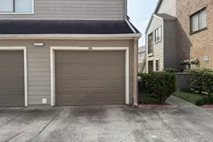 6701 Sands Point Dr, Houston, TX 77074 - Photo 12