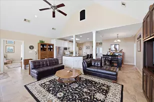 207 Heartfield Ln, Anahuac, TX 77514 - Photo 10