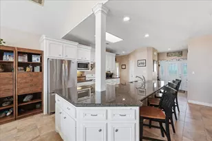 207 Heartfield Ln, Anahuac, TX 77514 - Photo 14