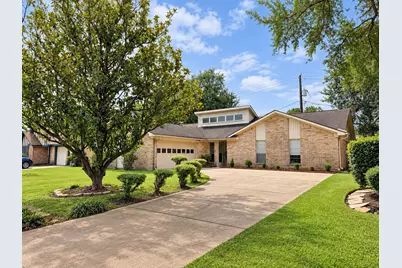 10434 Carlow Lane, La Porte, TX 77571 - Photo 2