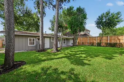 5202 Nina Lee Lane, Houston, TX 77092 - Photo 14