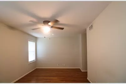 5339 Carew Street, Houston, TX 77096 - Photo 10