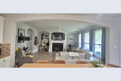 42 E Burberry Circle, The Woodlands, TX 77384 - Photo 4