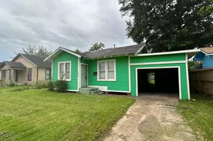 4340 Brandon St, Beaumont, TX 77705 - Photo 2