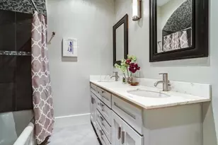 1624 Vassar St, Houston, TX 77006 - Photo 10