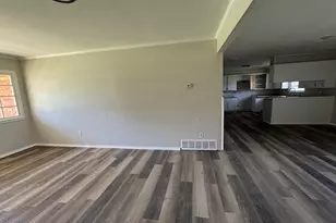 2112 70th St, Lubbock, TX 79412 - Photo 6