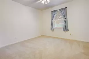 709 Bob-O-Link Ln, Wharton, TX 77488 - Photo 12