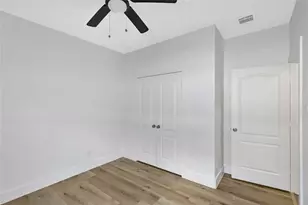 24751 Russet Bluff Trl, Houston, TX 77336 - Photo 18