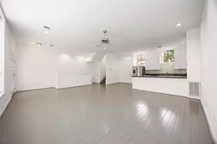 939 Colorado, Houston, TX 77007 - Photo 10