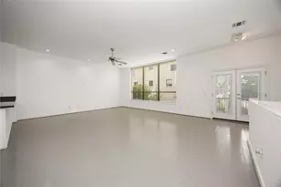 939 Colorado, Houston, TX 77007 - Photo 8