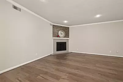 4024 Breakwood Drive, Houston, TX 77025 - Photo 6