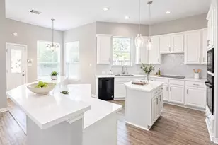 1502 Beaconshire Rd, Houston, TX 77077 - Photo 8