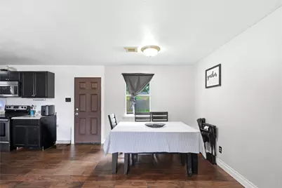 9326 Montgomery Lane, La Porte, TX 77571 - Photo 10