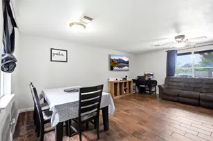 9326 Montgomery Ln, La Porte, TX 77571 - Photo 12