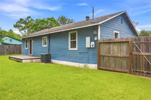 9326 Montgomery Ln, La Porte, TX 77571 - Photo 30