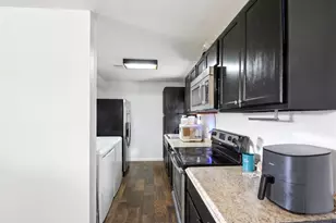 9326 Montgomery Ln, La Porte, TX 77571 - Photo 14