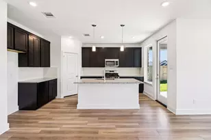 22303 Prickly Pear Dr, Tomball, TX 77375 - Photo 4