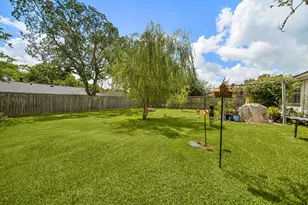 302 Forest Hills Dr, League City, TX 77573 - Photo 16