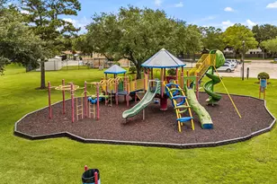 302 Forest Hills Dr, League City, TX 77573 - Photo 30