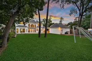 25 Berry Blossom Dr, The Woodlands, TX 77380 - Photo 40