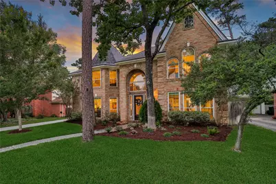 25 Berry Blossom Drive, The Woodlands, TX 77380 - Photo 2