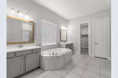 11811 St Augustine Drive, Mont Belvieu, TX 77535 - Photo 30