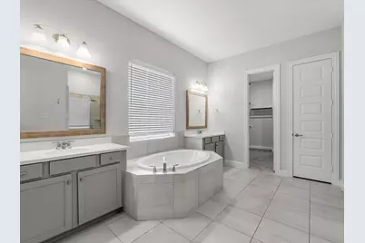 11811 St Augustine Drive, Mont Belvieu, TX 77535 - Photo 30