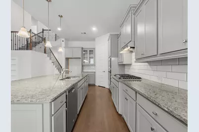 11811 St Augustine Drive, Mont Belvieu, TX 77535 - Photo 14