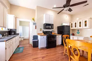 1224 Avenue L, Galveston, TX 77550 - Photo 16