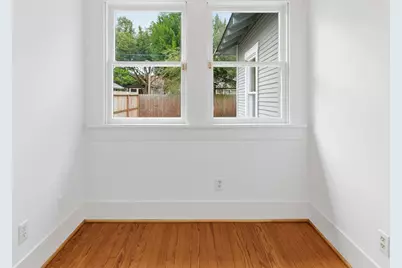 1015 E 14th Street, Houston, TX 77009 - Photo 16