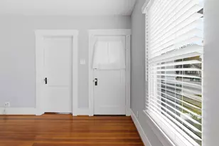 1015 E 14th St, Houston, TX 77009 - Photo 6