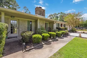 20420 Plaza Cir, Crosby, TX 77532 - Photo 2
