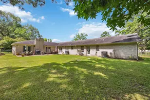 20420 Plaza Cir, Crosby, TX 77532 - Photo 30