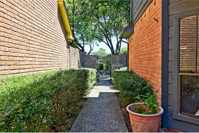 14317 Cashel Forest Drive, Houston, TX 77069 - Photo 34