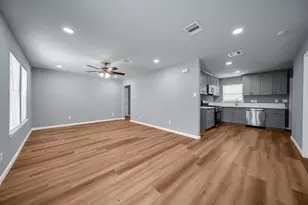 5822 Beldart St, Houston, TX 77033 - Photo 4