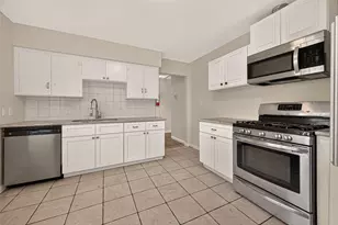 8402 Bascom Ln, Houston, TX 77080 - Photo 14
