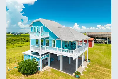 981 Sea Spray Drive, Crystal Beach, TX 77650 - Photo 4