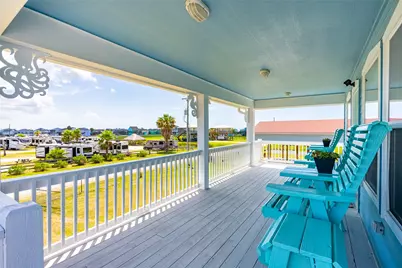 981 Sea Spray Drive, Crystal Beach, TX 77650 - Photo 8