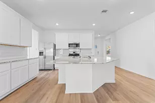 9111 Serene Haven, Iowa Colony, TX 77583 - Photo 4