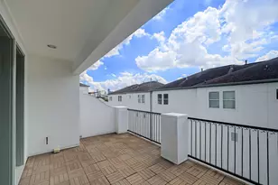 1110 Thompson St, Houston, TX 77007 - Photo 2