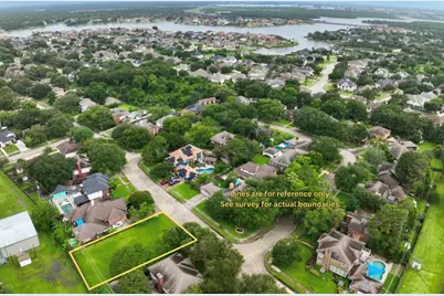 718 Huntercrest Street, El Lago, TX 77586 - Photo 1