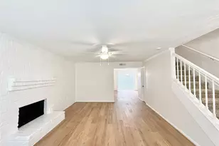 1499 Springrock Ln, Houston, TX 77055 - Photo 2