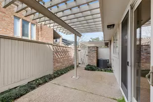 5850 Valley Forge Dr, Houston, TX 77057 - Photo 24