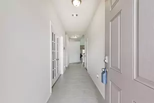 3607 Crosspointe Pass, Angleton, TX 77515 - Photo 4