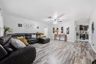 10026 Ney St, Houston, TX 77034 - Photo 6