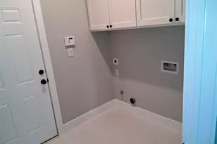 9001 Cheer St, Houston, TX 77063 - Photo 10