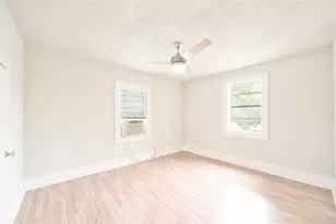 315 8th Ave N, Texas City, TX 77590 - Photo 2