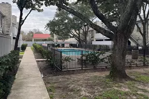 10821 Braes Bend Dr, Houston, TX 77071 - Photo 4