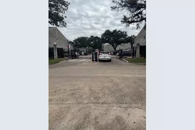 10821 Braes Bend Drive, Houston, TX 77071 - Photo 1