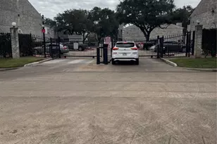 10821 Braes Bend Dr, Houston, TX 77071 - Photo 1